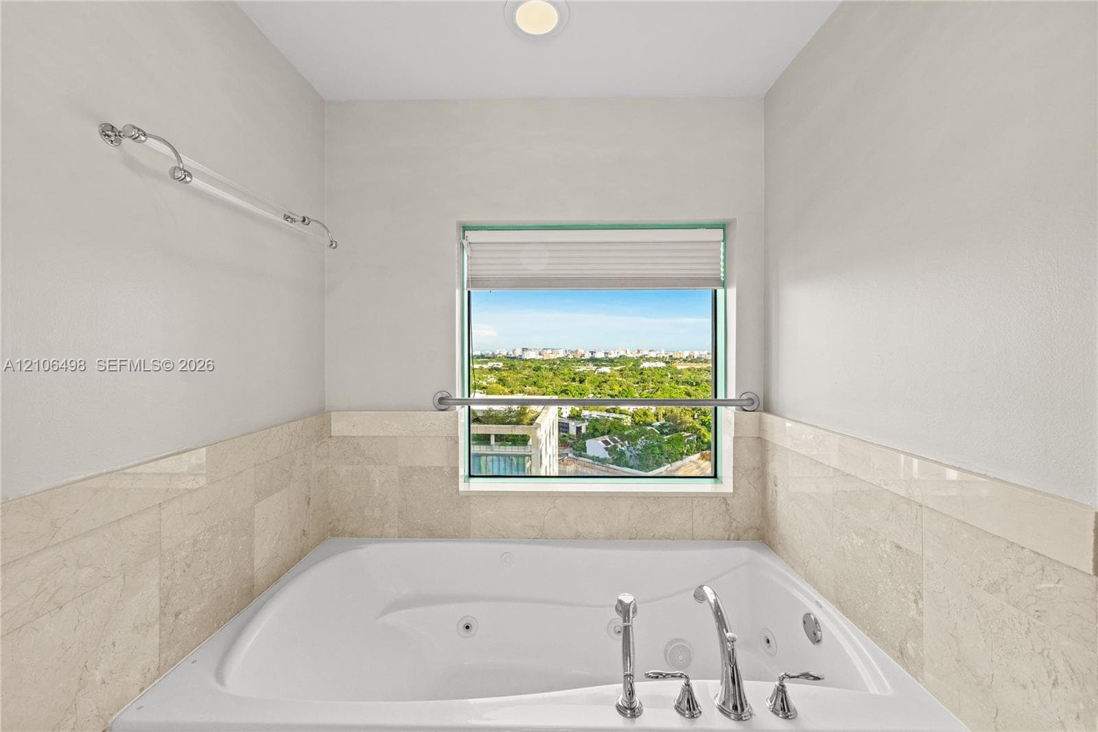THE TOWER RESIDENCES · #1804 in Miami - Photo 26
