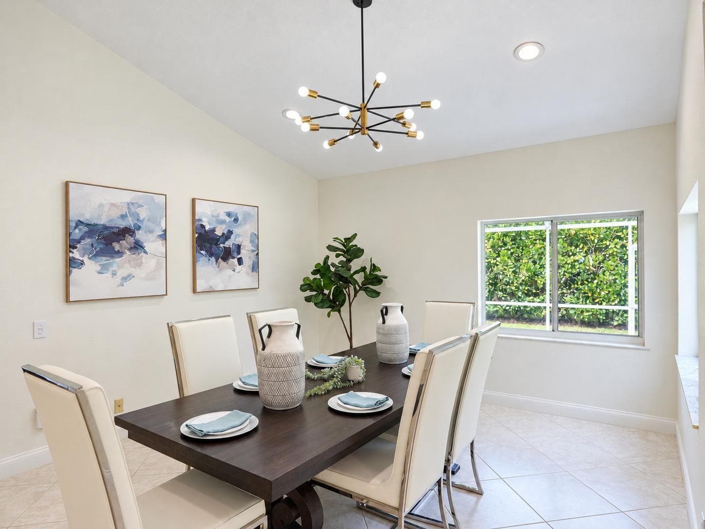 Dining Area 2