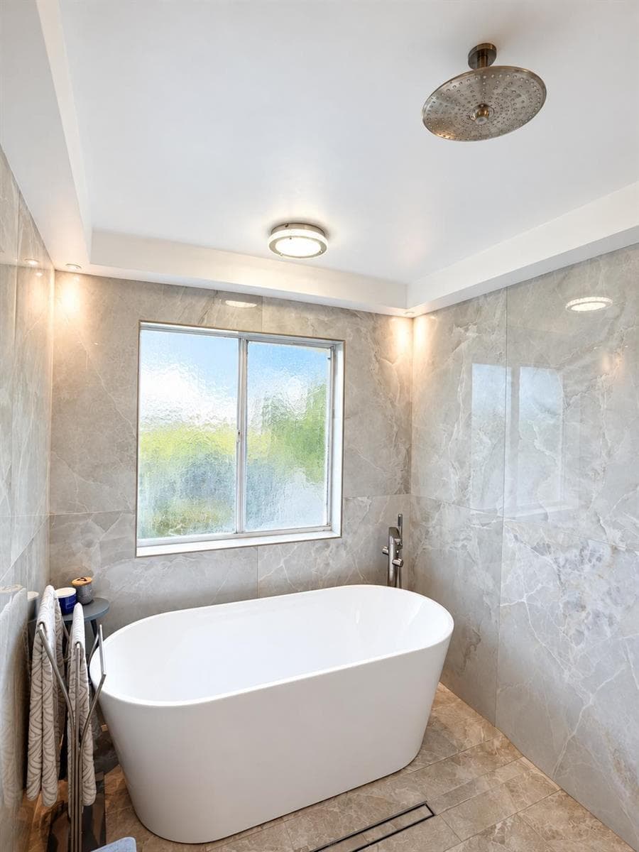 Freestanding Tub