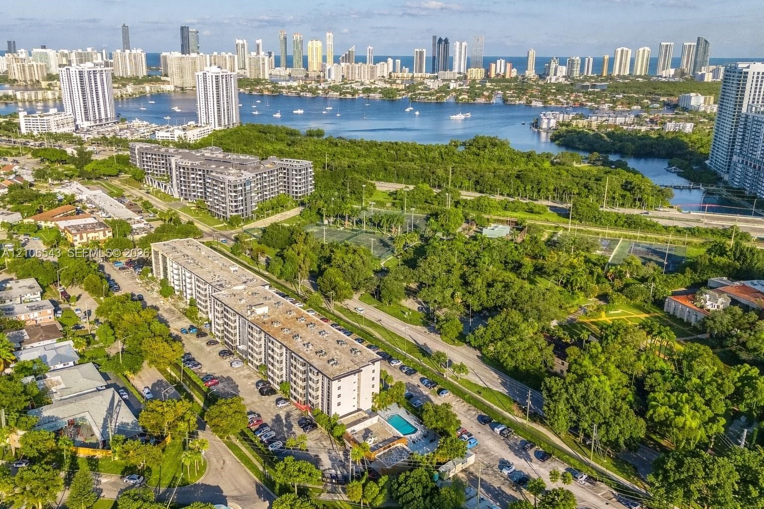WOODSIDE APTS CONDO · #330 in North Miami Beach - Photo 26