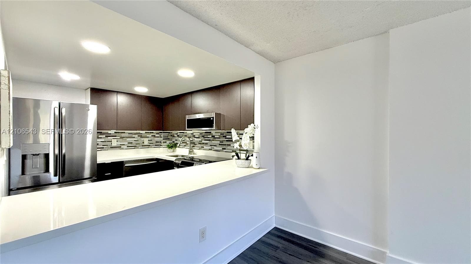 WOODSIDE APTS CONDO · #330 in North Miami Beach - Photo 3