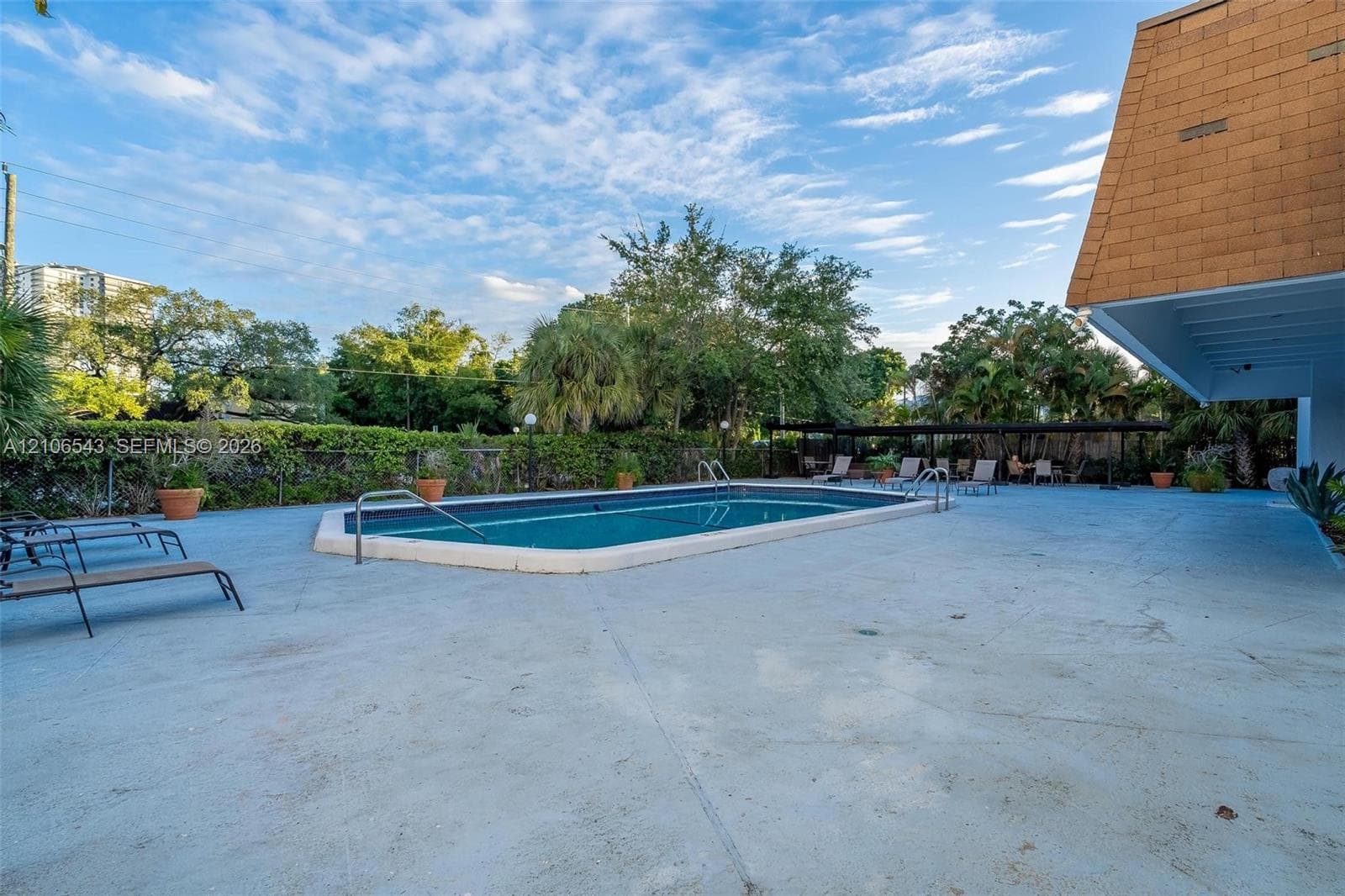 WOODSIDE APTS CONDO · #330 in North Miami Beach - Photo 19