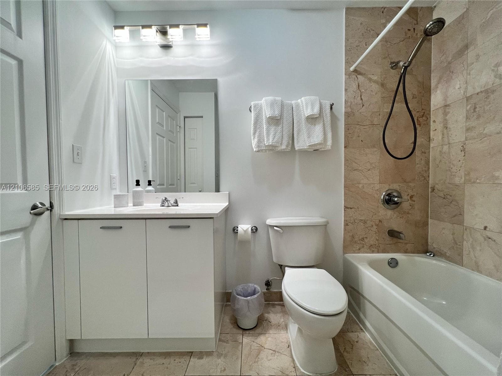 2146 Van Buren St #406 photo 12