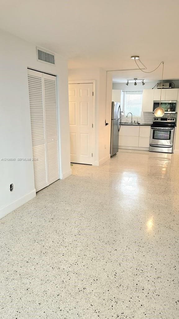 Living/Dining area