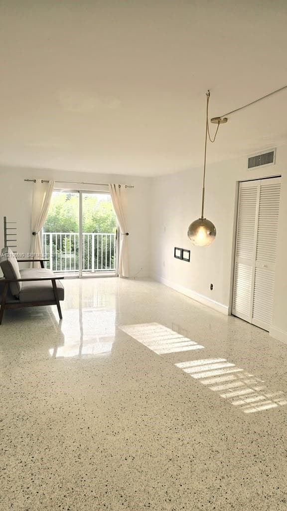 Living/dining area