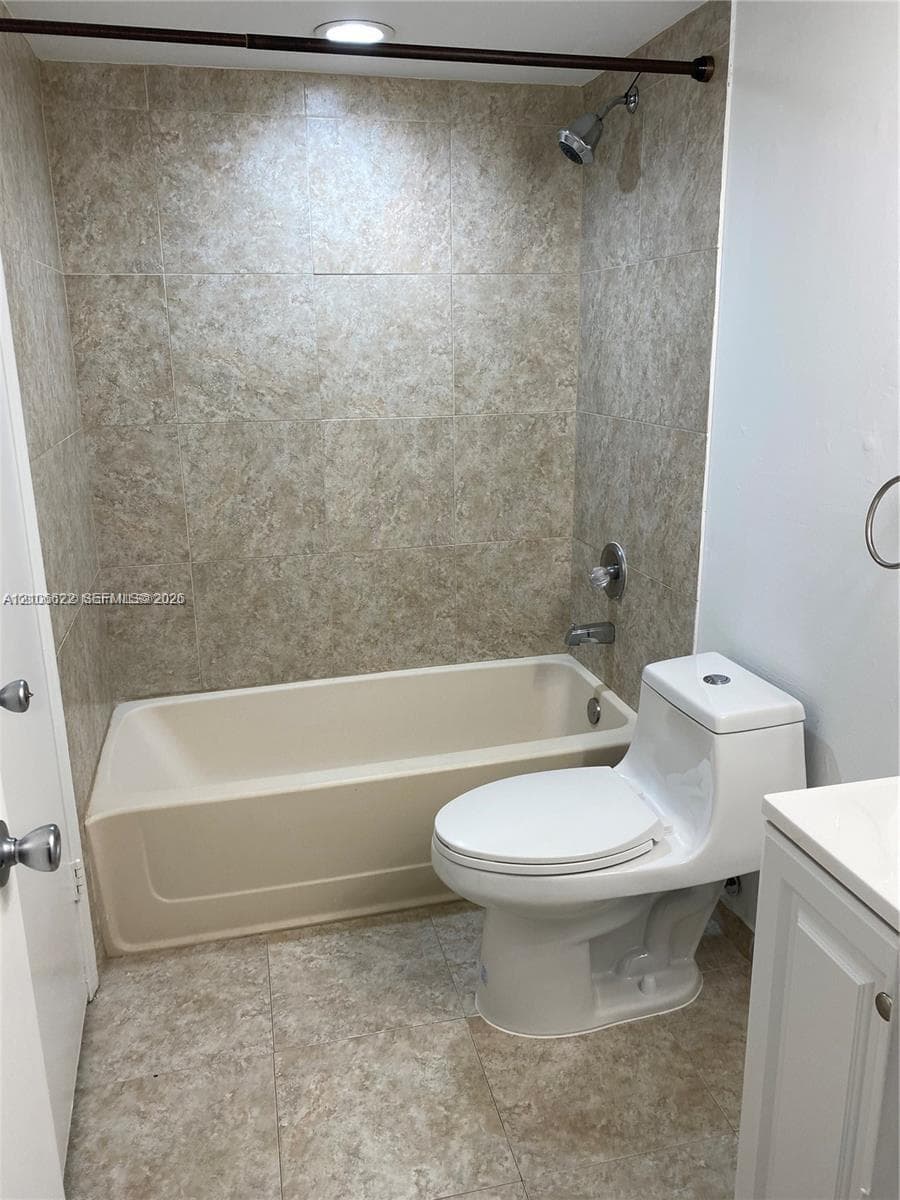 CORAL POINTE TOWNHOMES CO · #11-205 in Miami - Photo 10