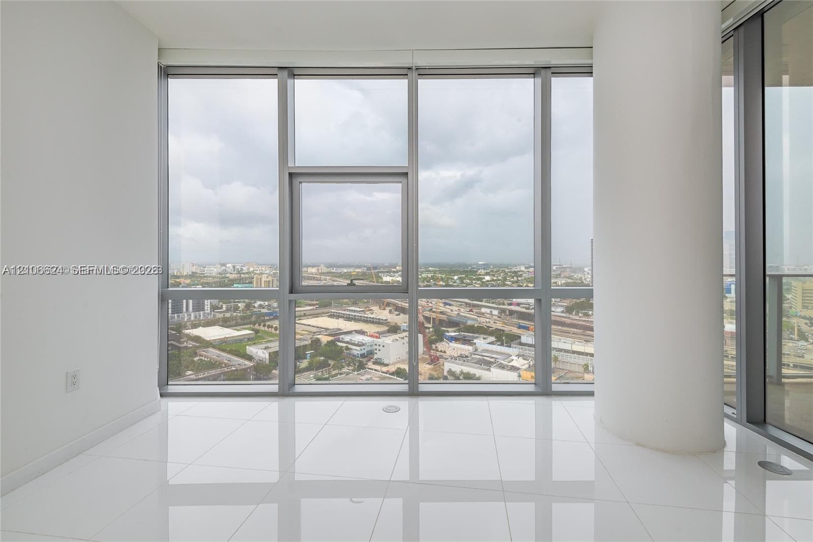Paramount Miami Worldcenter · #2100 in Miami - Photo 23