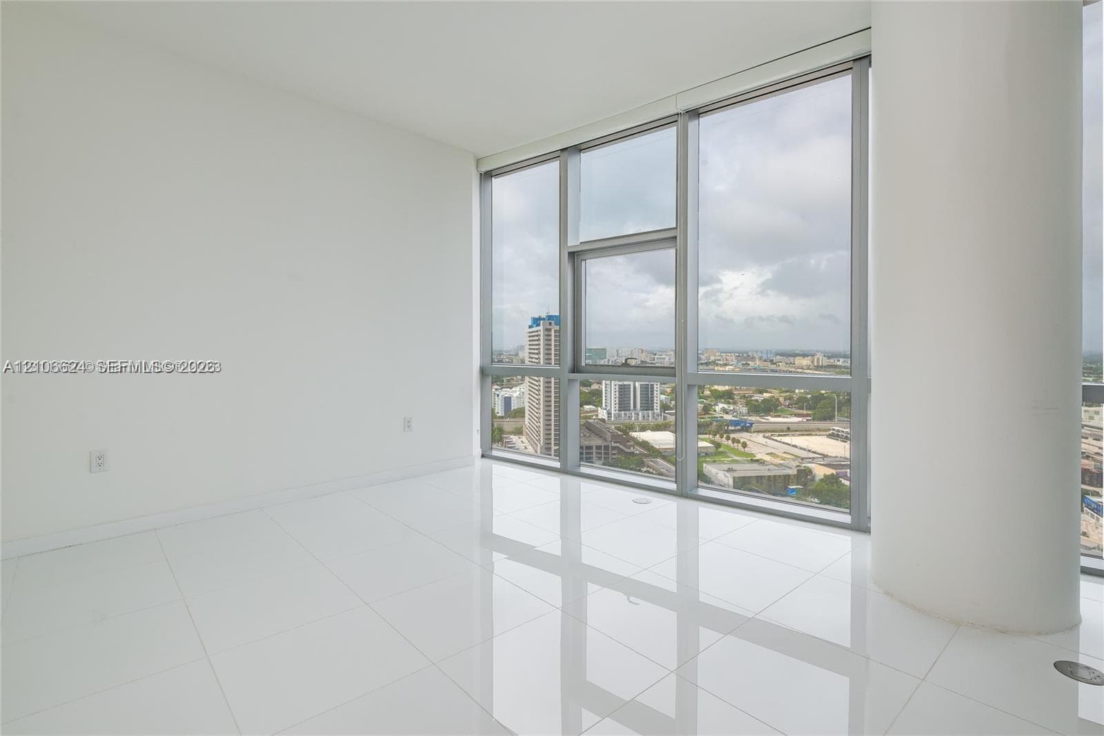 Paramount Miami Worldcenter · #2100 in Miami - Photo 21