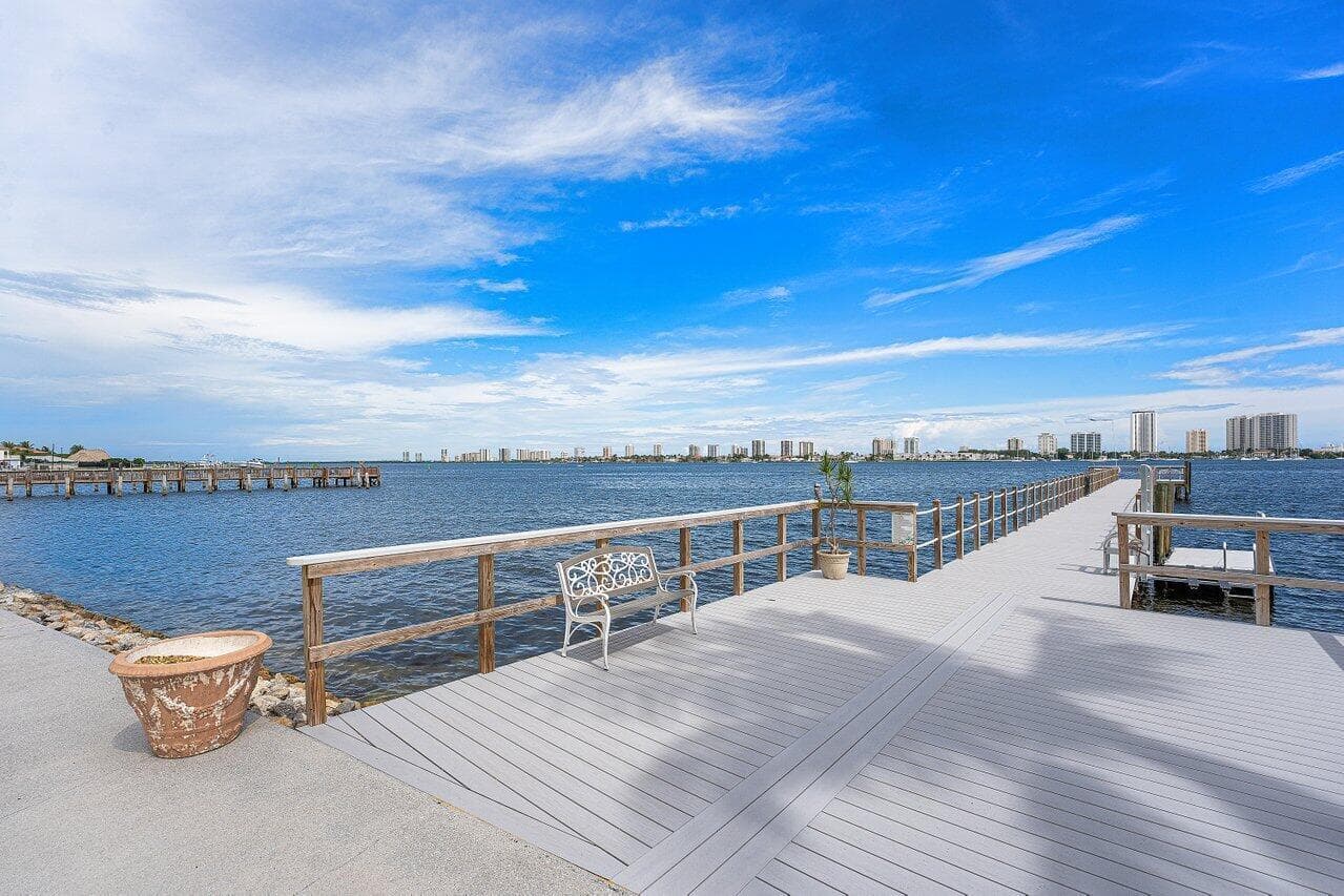 035-3040LakeShoreDrive-502-RivieraBeach-