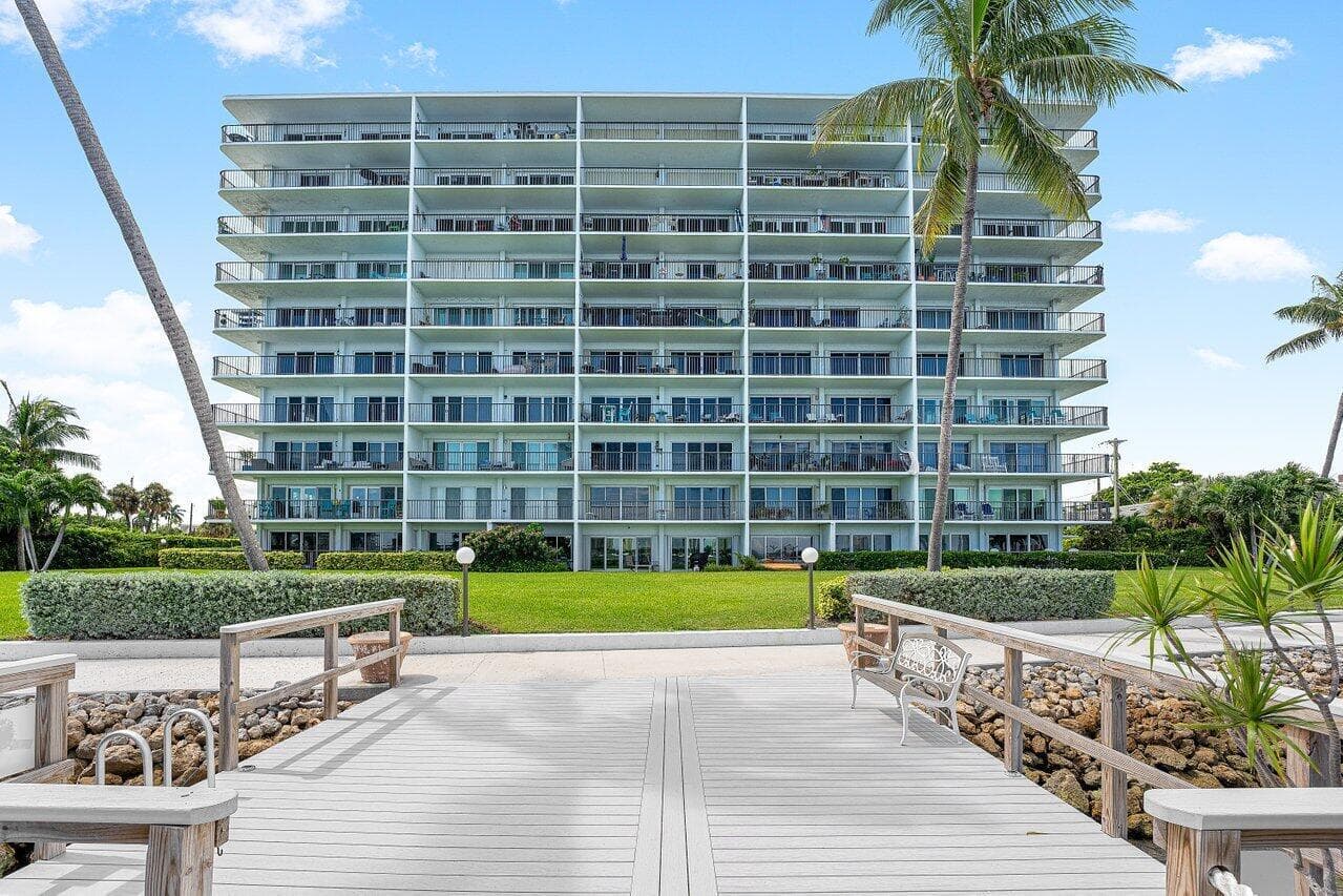 036-3040LakeShoreDrive-502-RivieraBeach-