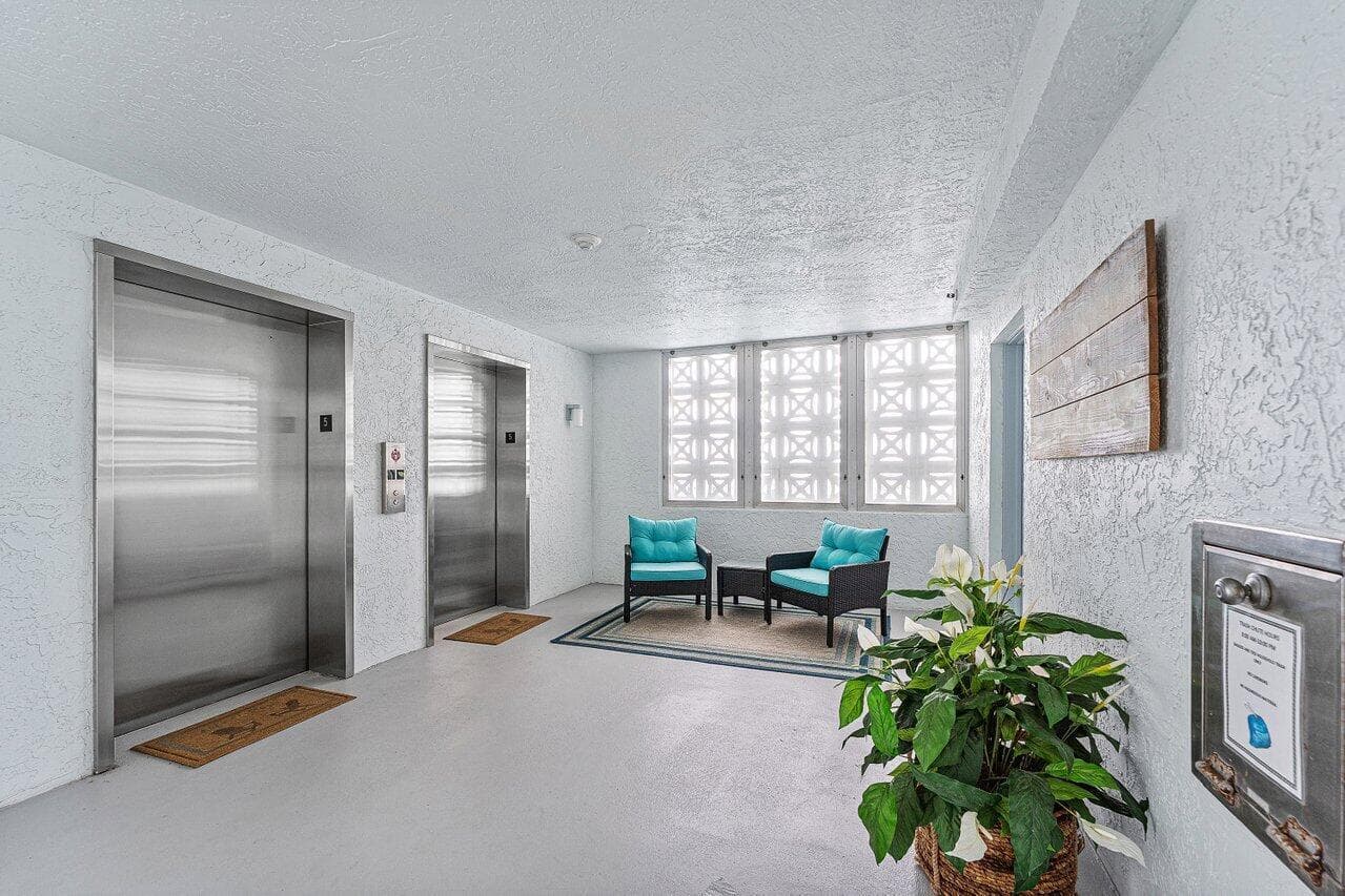030-3040LakeShoreDrive-502-RivieraBeach-