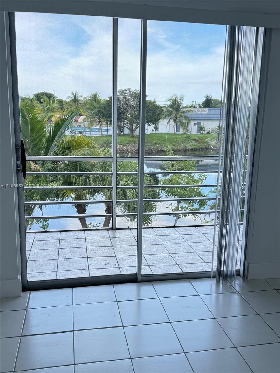RO-MONT SOUTH CONDO MNPQ · #Q30 in North Miami Beach - Photo 14