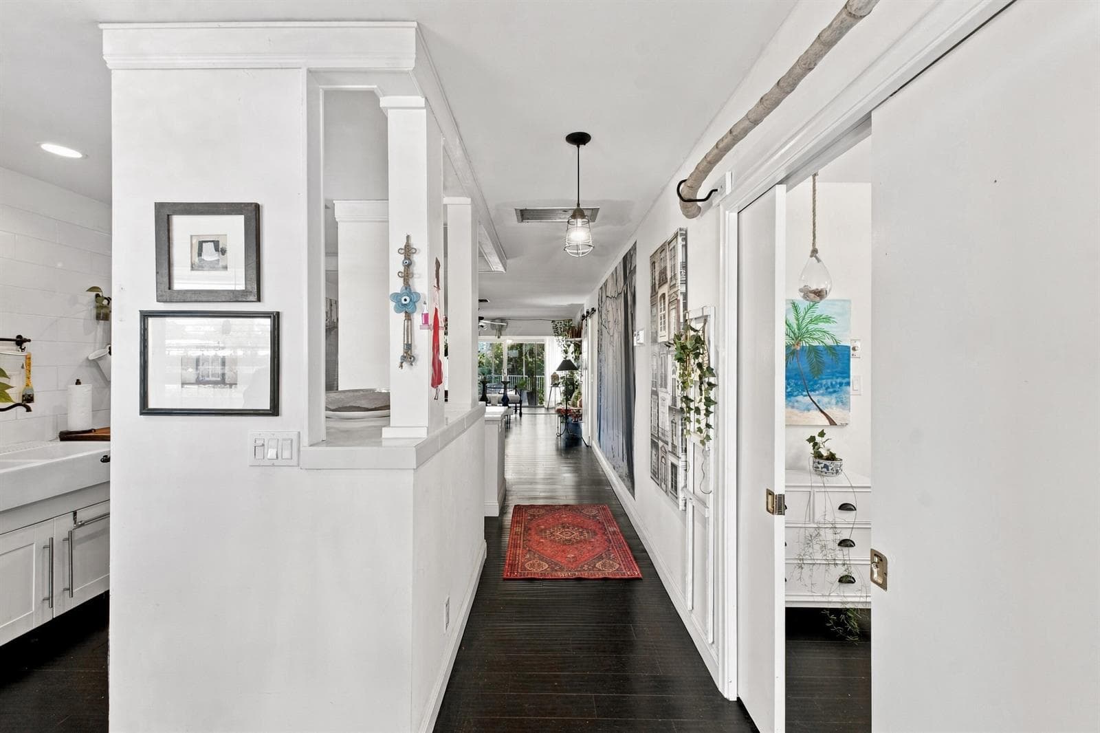 Spacious entry