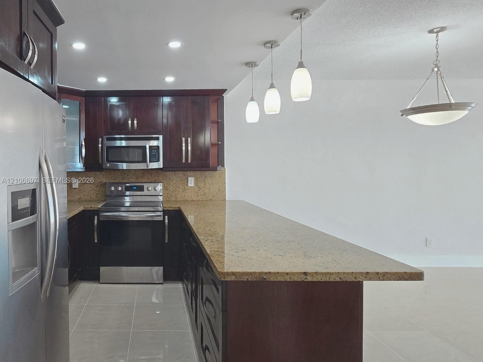 OCEANVIEW BUILDING B COND · #1002 in Sunny Isles Beach - Photo 3