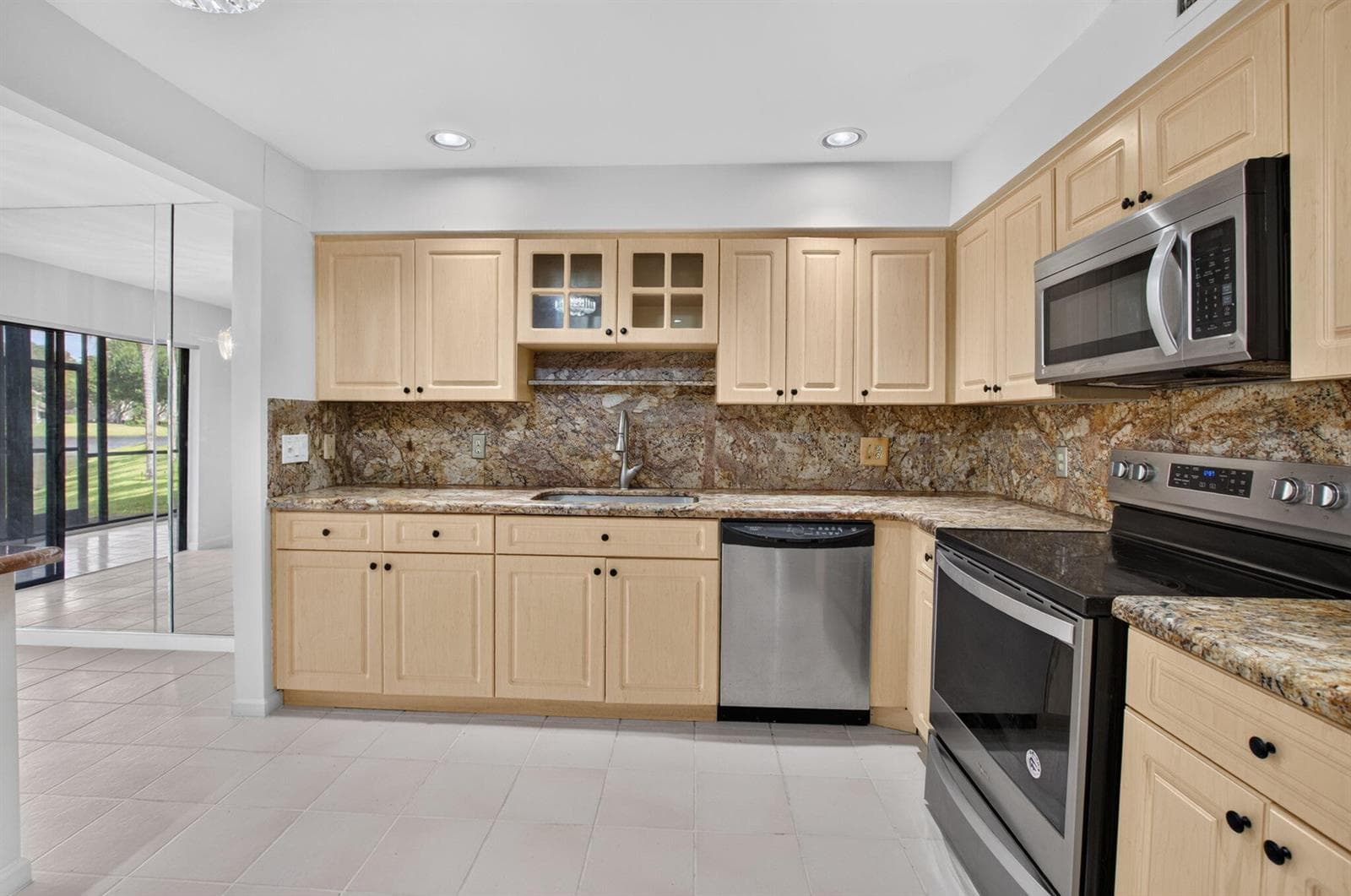 GRANITE COUNTERS