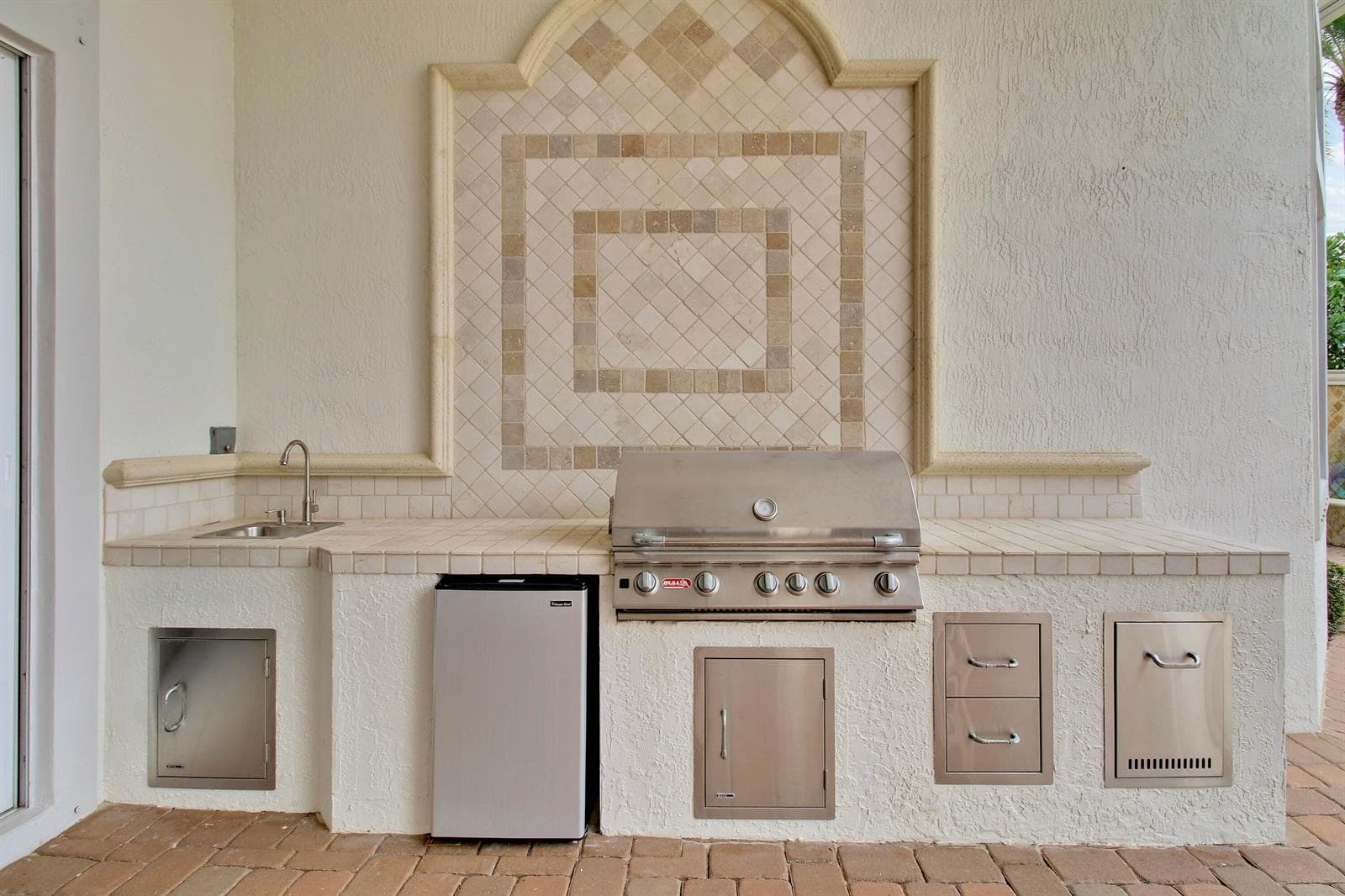 Summer Kitchen