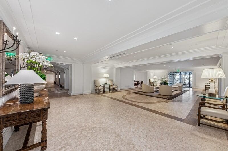 2025 Lobby Back