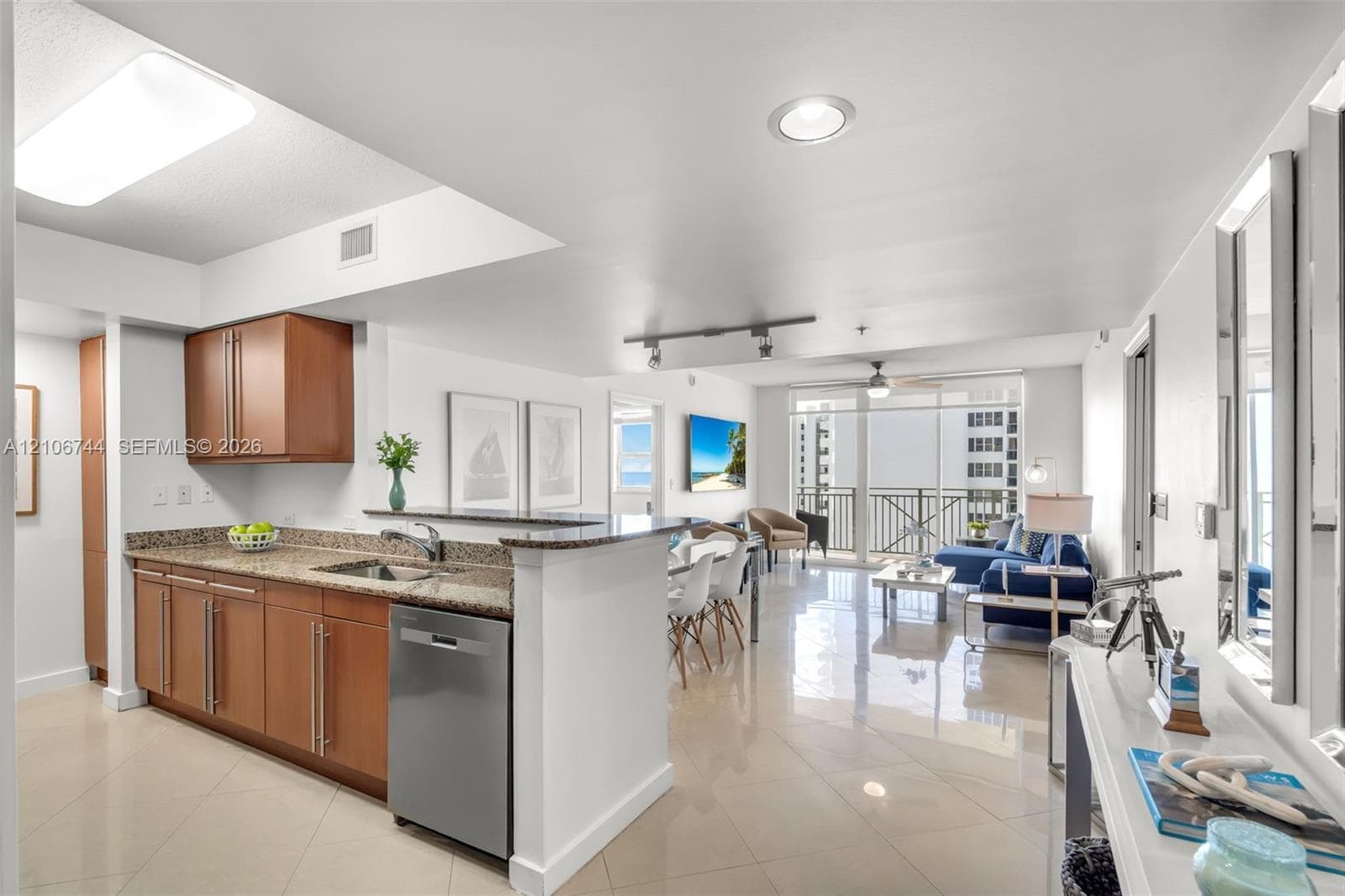 2080 OCEAN DRIVE CONDO · #1207 in Hallandale Beach - Photo 8