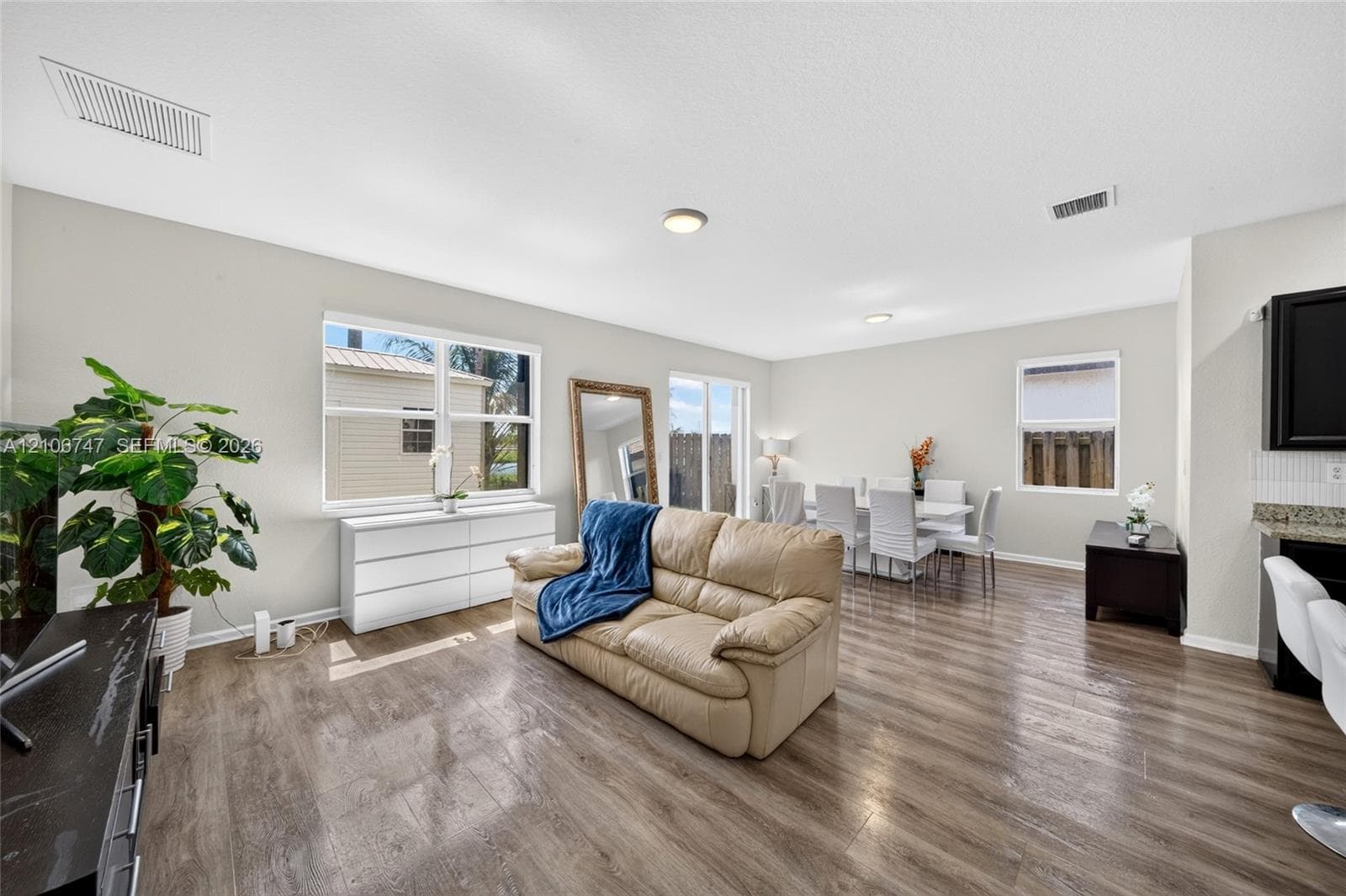 11836 SW 253rd Ter photo 9