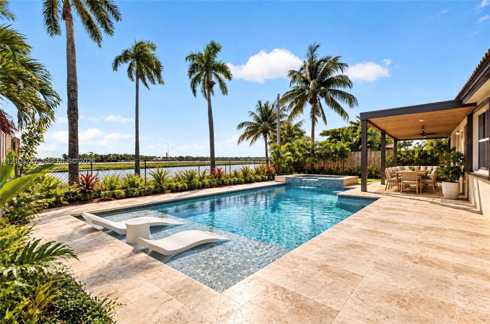 VIRTUAL IMAGE OF POTENTIAL BACKYARD