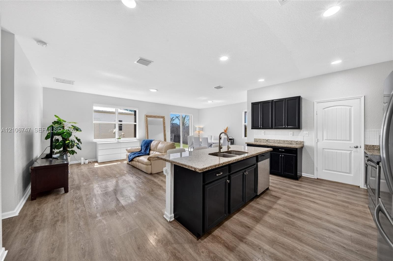 11836 SW 253rd Ter photo 8