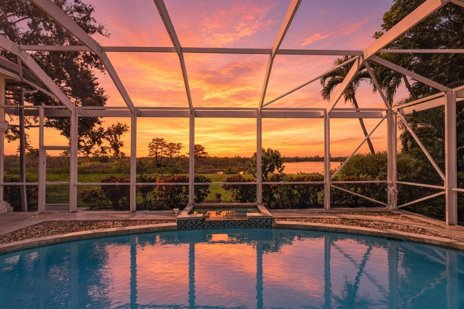 EVENINGS BY THE POOL