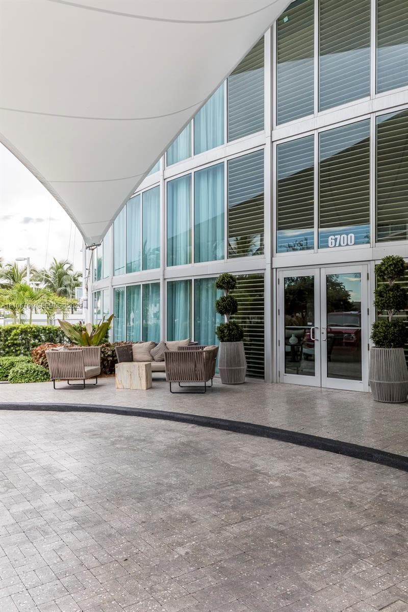 EDEN HOUSE CONDO · #607 in Miami Beach - Photo 1