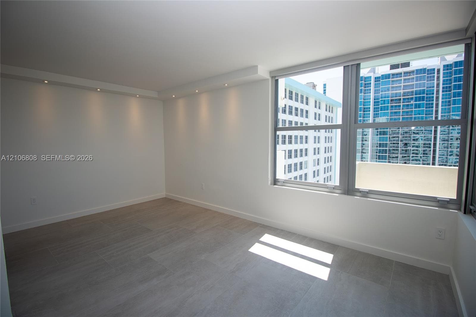 Triton Tower · #1522 in Miami Beach - Photo 11