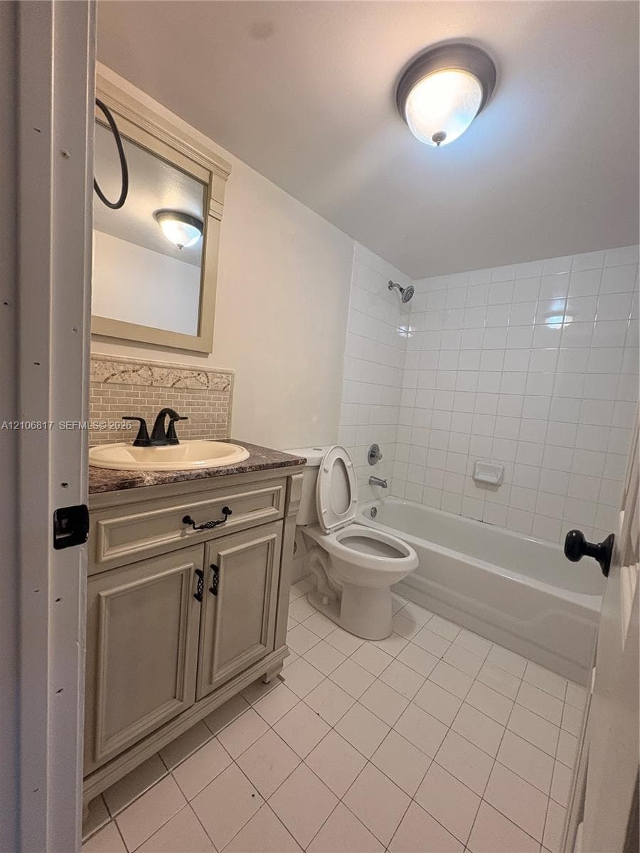 VILLA RUSTICA I CONDO · #306 in Hialeah - Photo 10