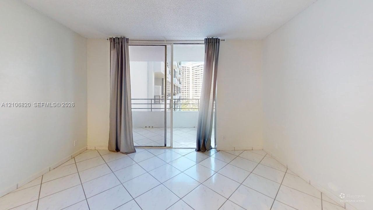 OLYMPUS CONDO · #822 in Hallandale Beach - Photo 17