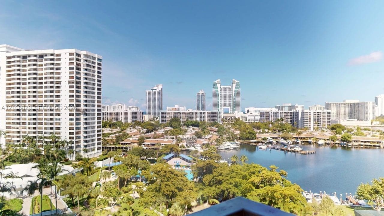 OLYMPUS CONDO · #822 in Hallandale Beach - Photo 3