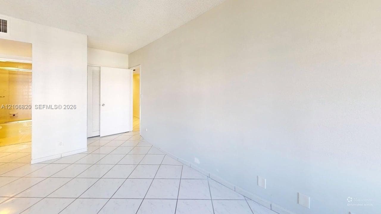 OLYMPUS CONDO · #822 in Hallandale Beach - Photo 14