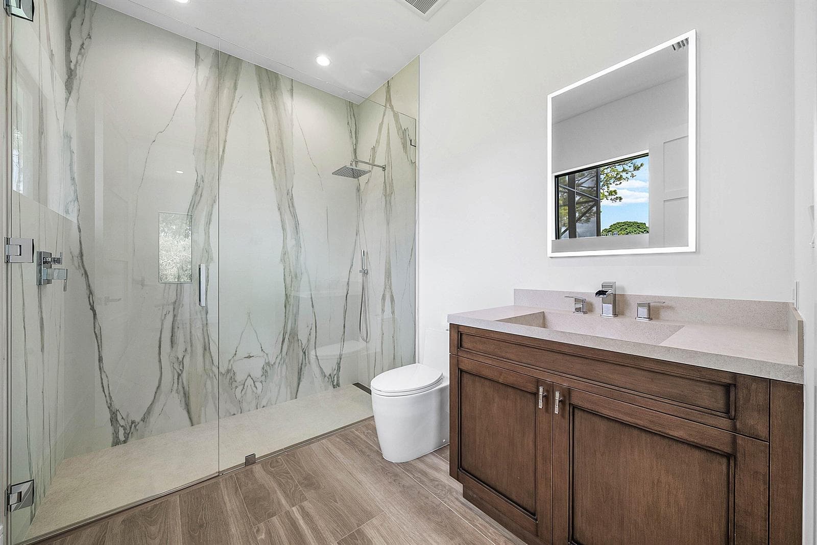 Guest Bath 2