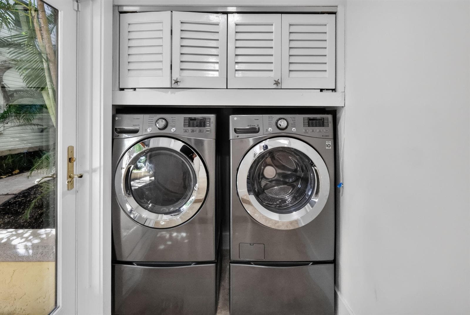 Full size Front load washer/dryer
