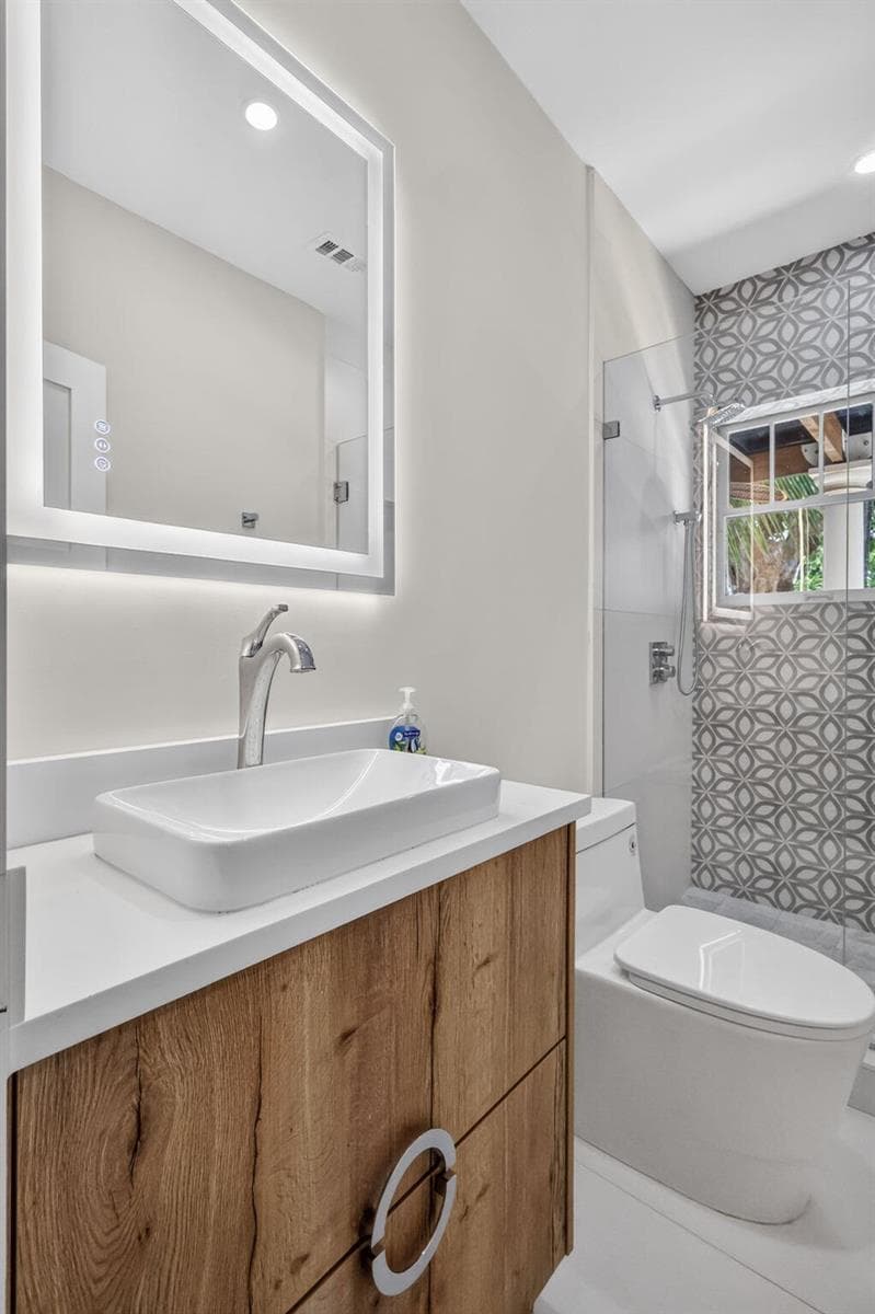 1st Floor bathroom