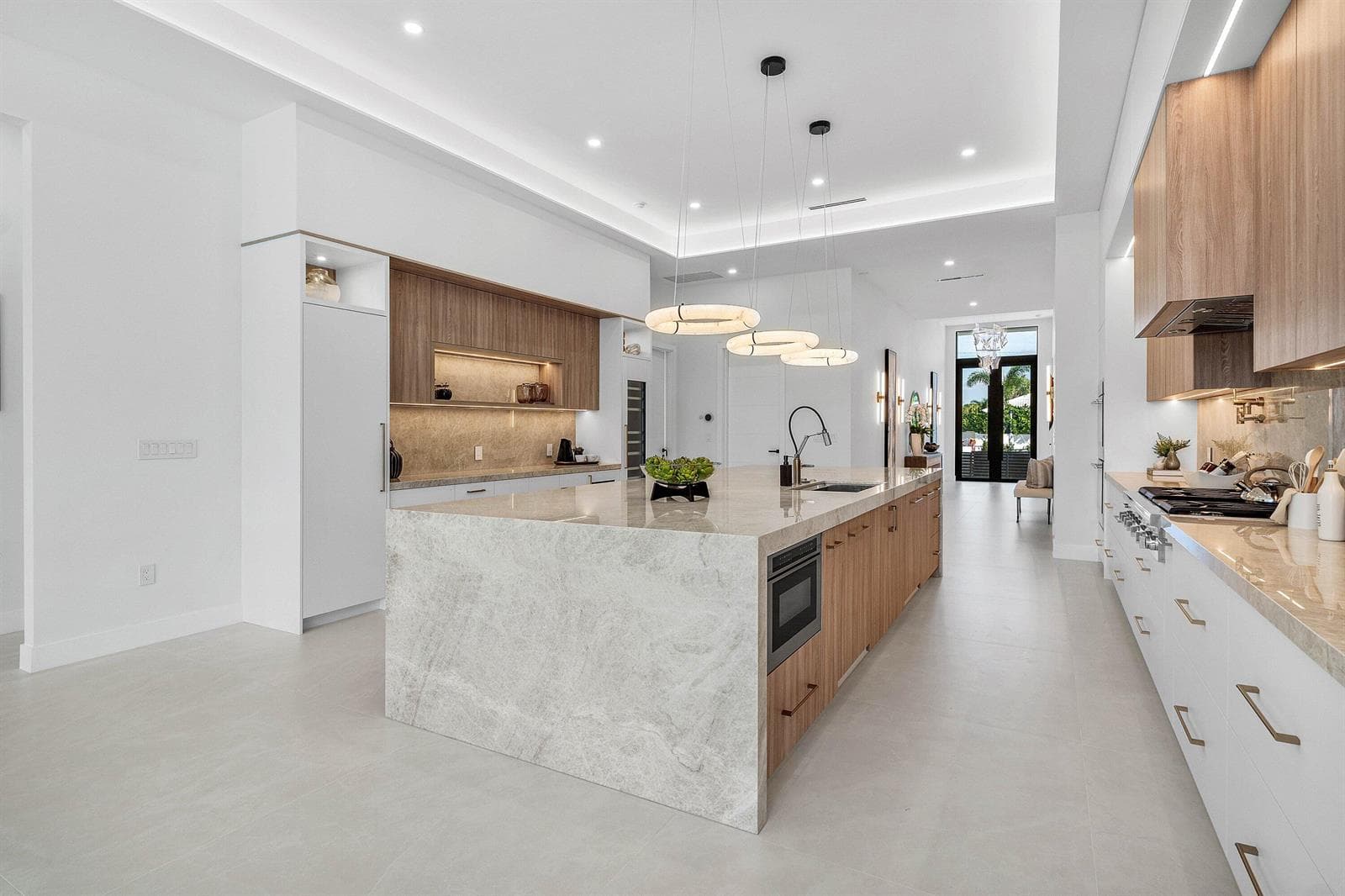 016-696HastingsStreet-BocaRaton-FL-33487