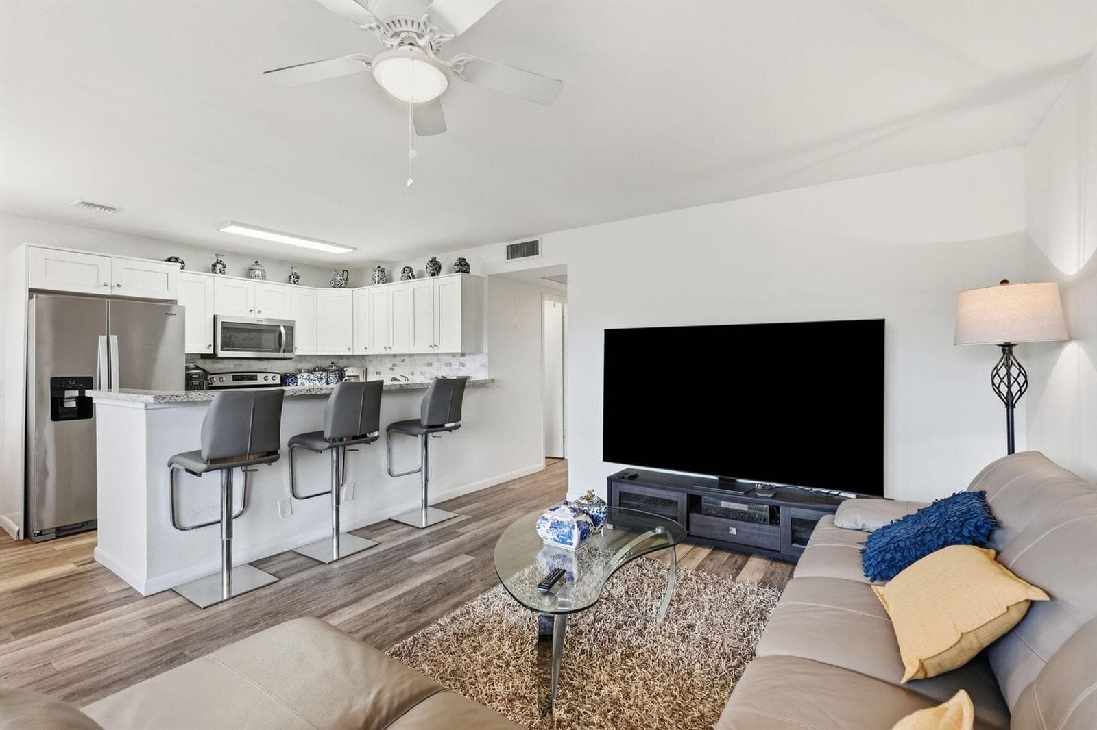 20-web-or-mls-209_Brighton_E_06008