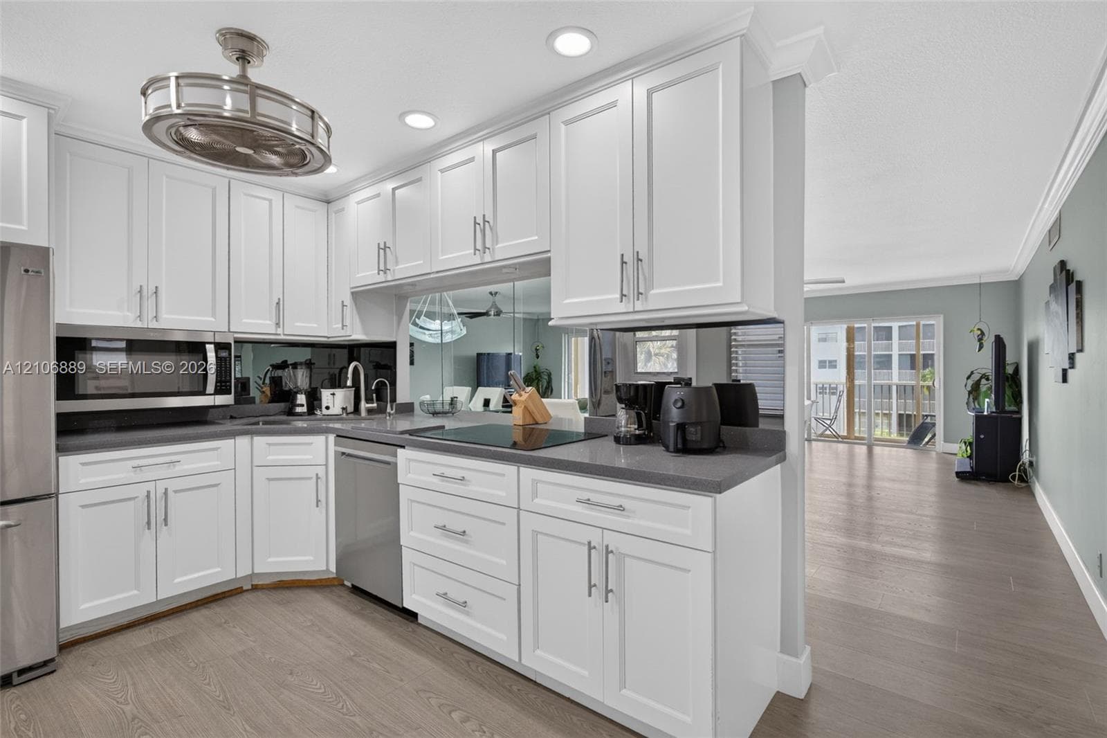 DANIANS NORTH CONDO · #317 in Dania Beach - Photo 6