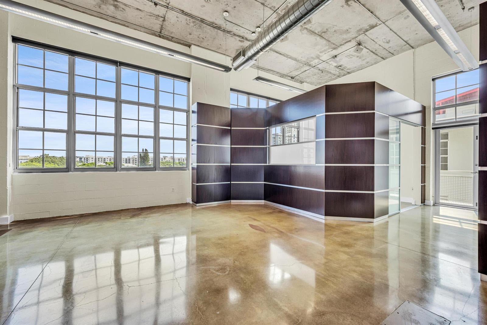 435 N ANDREWS #401-2