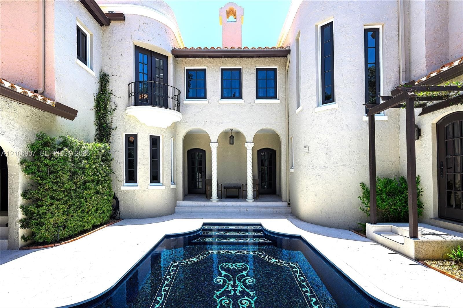 1822 Country Club Prado photo 9