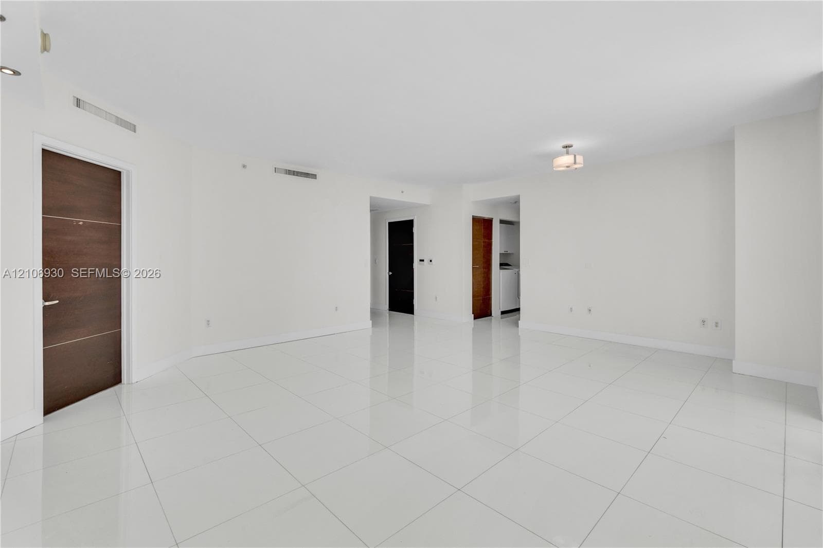 Carbonell · #1103 in Miami - Photo 32