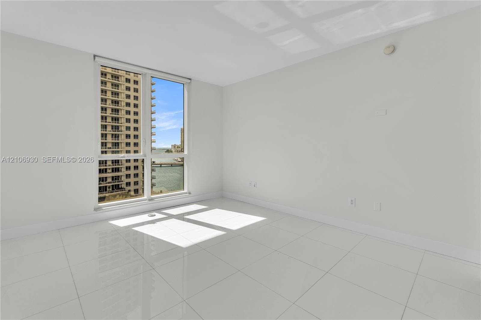 Carbonell · #1103 in Miami - Photo 14