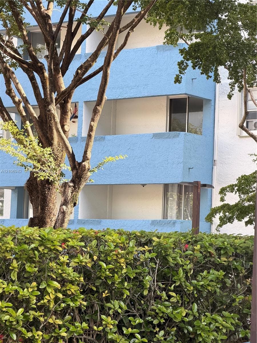 5050 CONDO · #103 in Miami - Photo 20