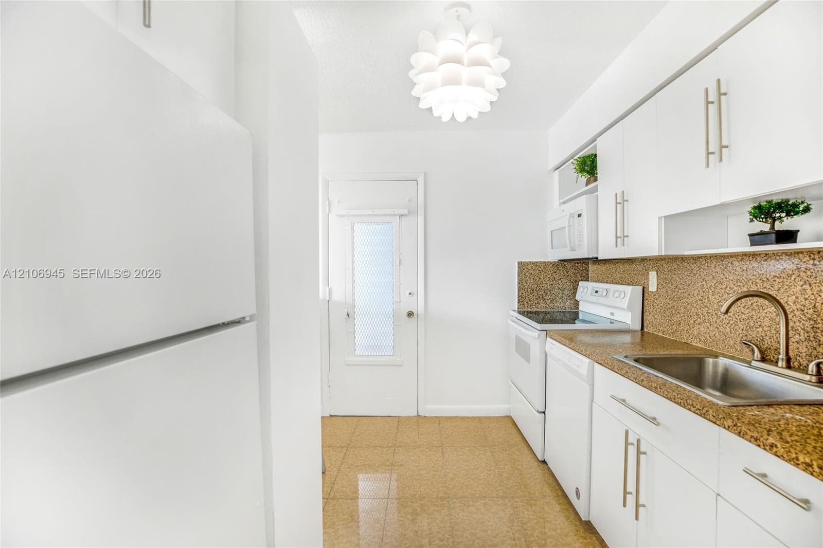 THE KNIGHTSBRIDGE CONDO · #401 in Miami Beach - Photo 11