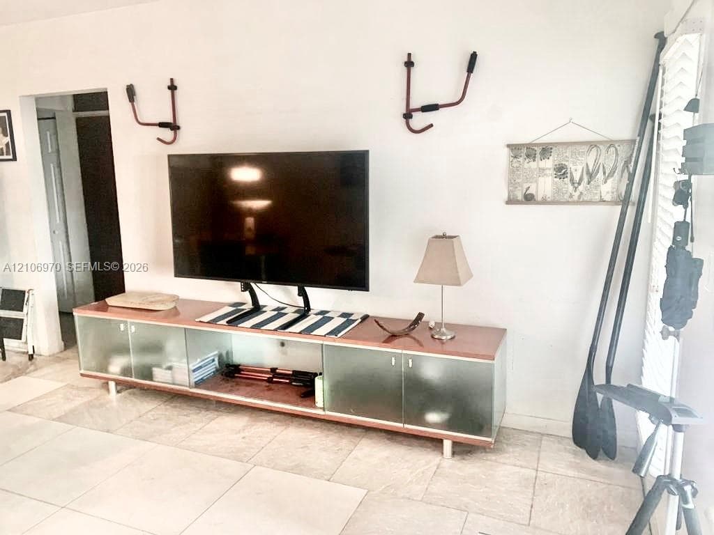 BAY VIEW CONDO · #1B in Miami Beach - Photo 3