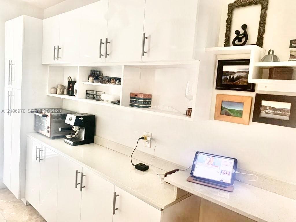 BAY VIEW CONDO · #1B in Miami Beach - Photo 8