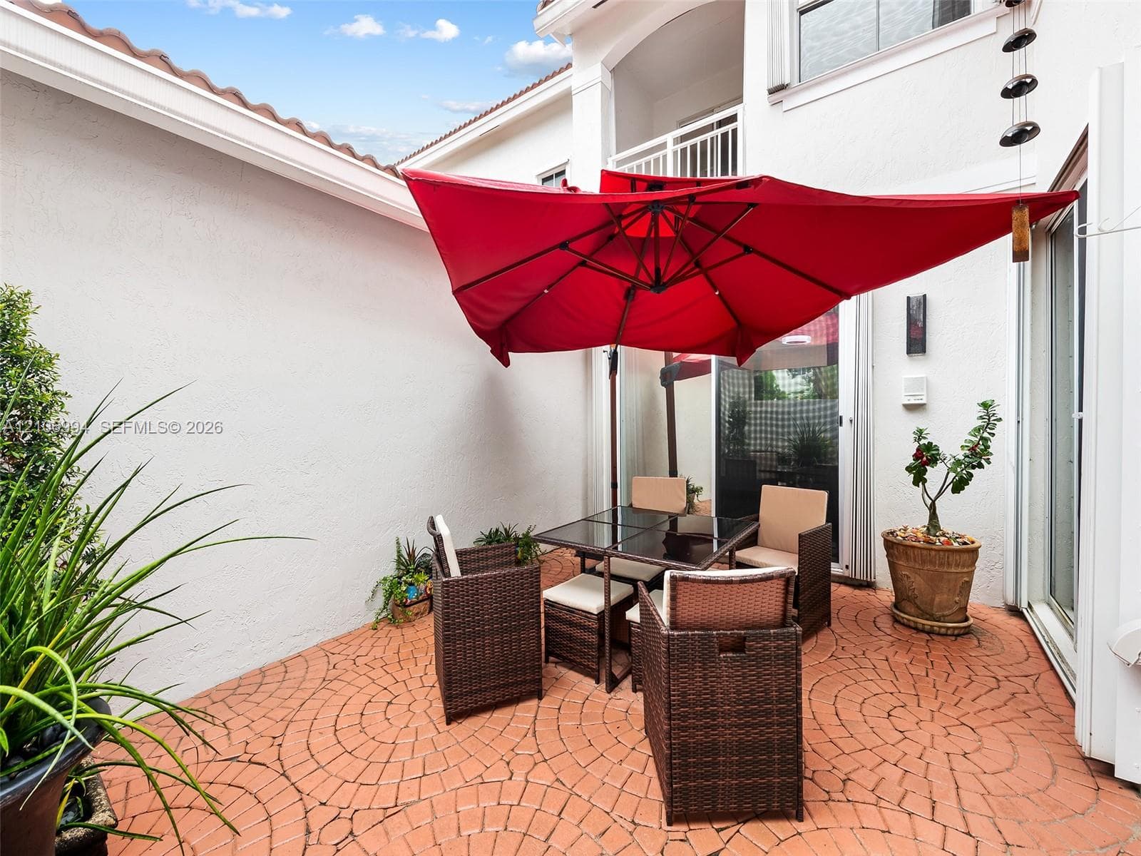 1515 Seagrape Way photo 4