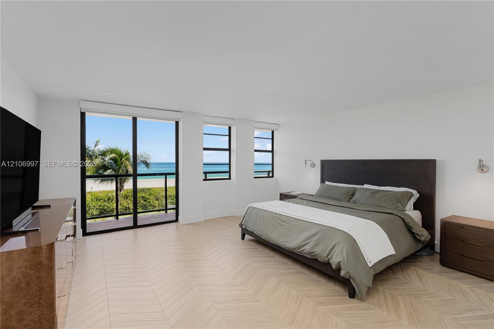 Surf · #405/406 in Miami Beach - Photo 9