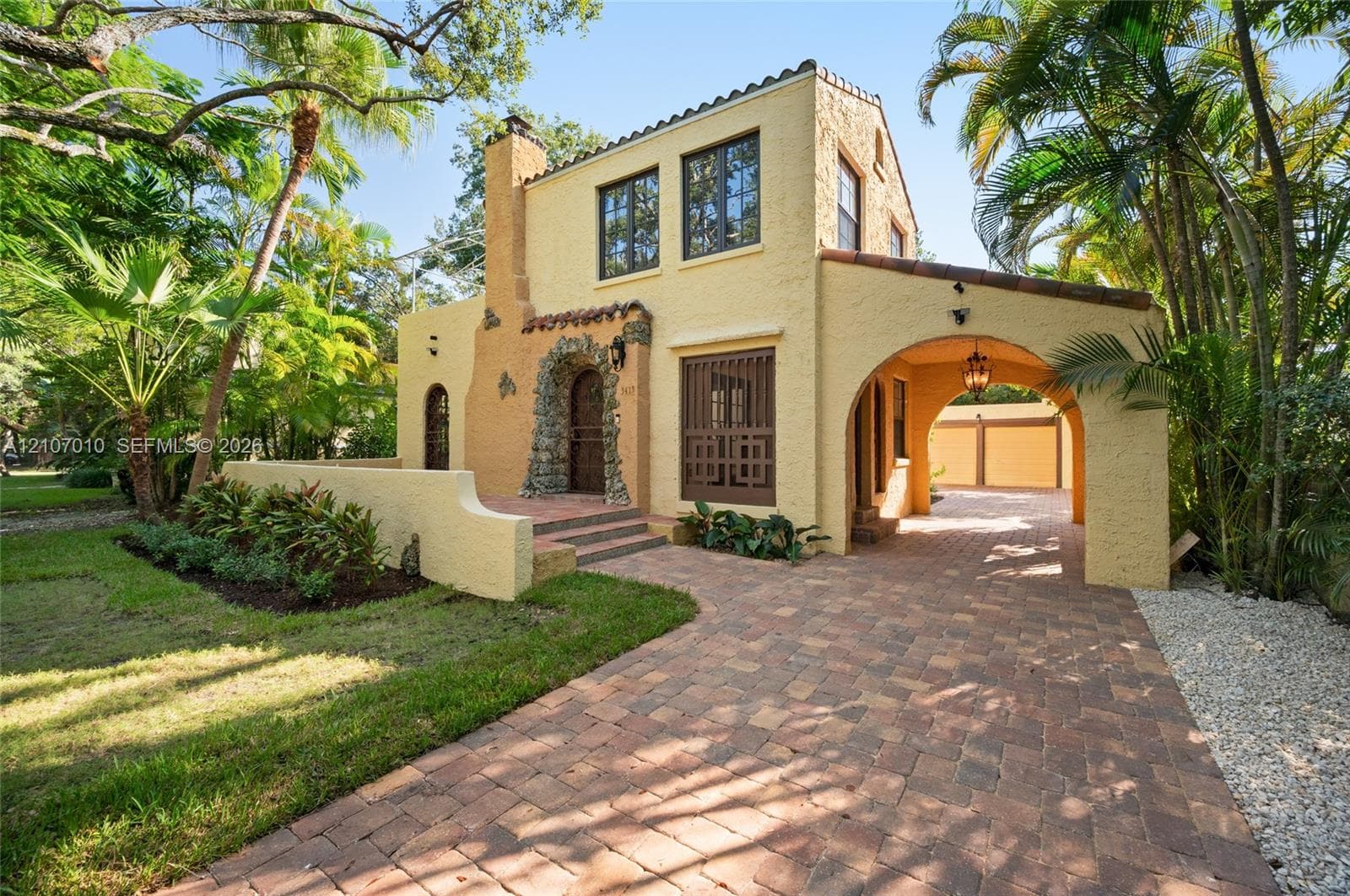 3413 Banos Ct photo 2
