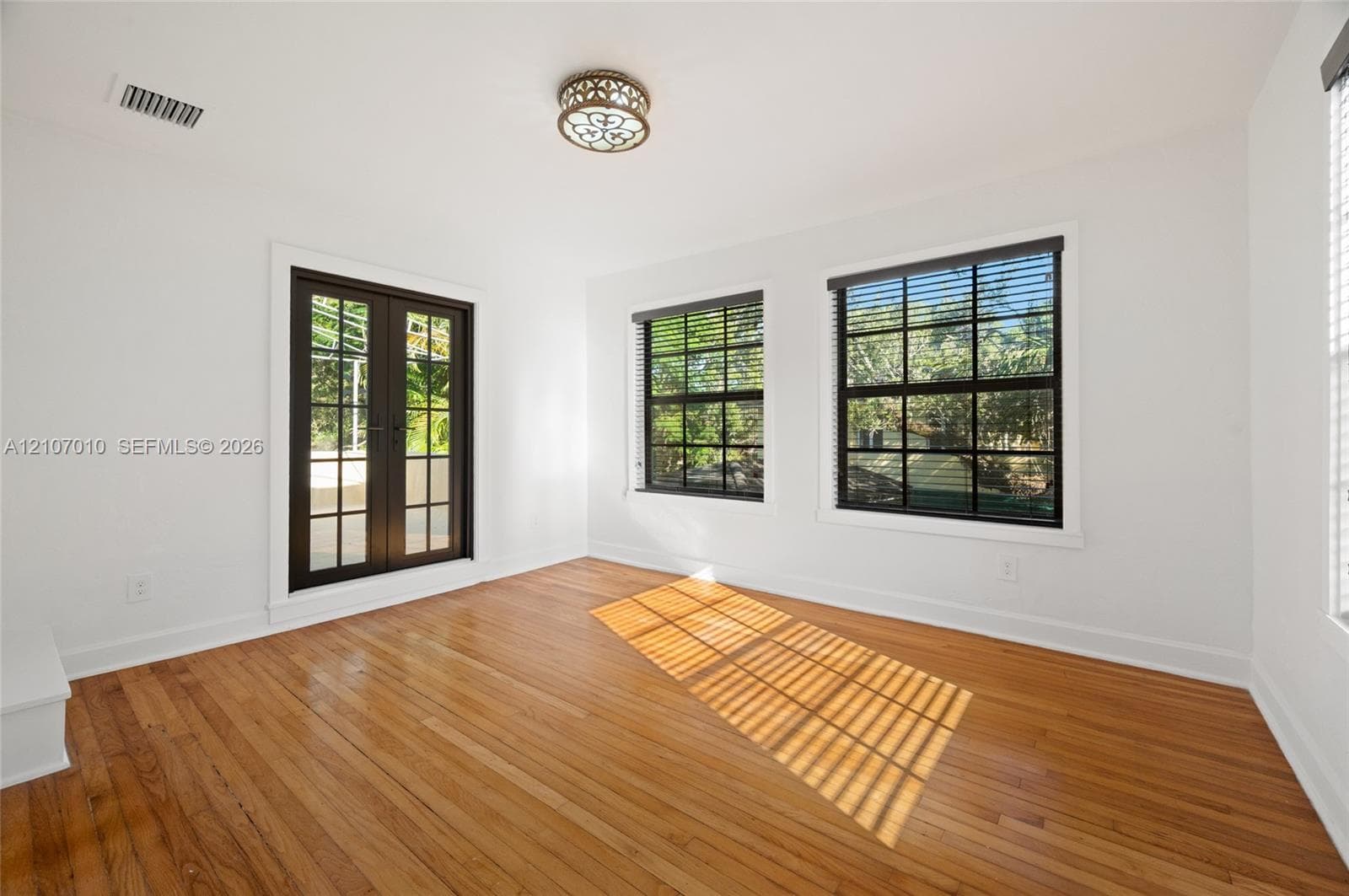 3413 Banos Ct photo 22